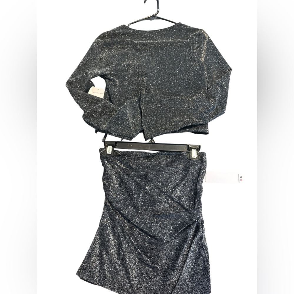 Madden Girl 2-piece set features a shimmering, glittery black finish skirt/top S - Picture 5 of 5